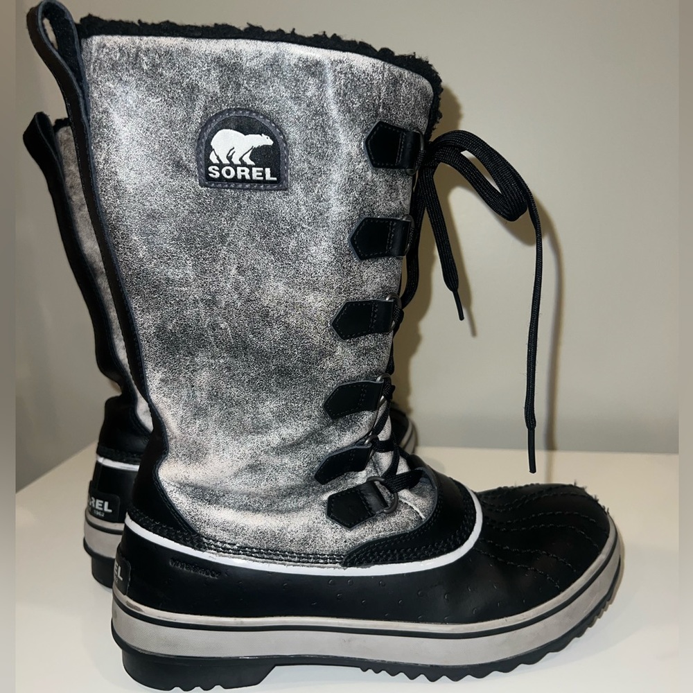 Sorel Tivoli High BlackVapor Blue Boots